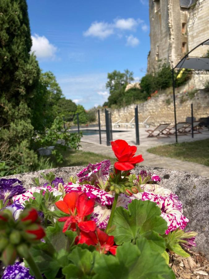 Logis Auberge De Crissay Bagian luar foto