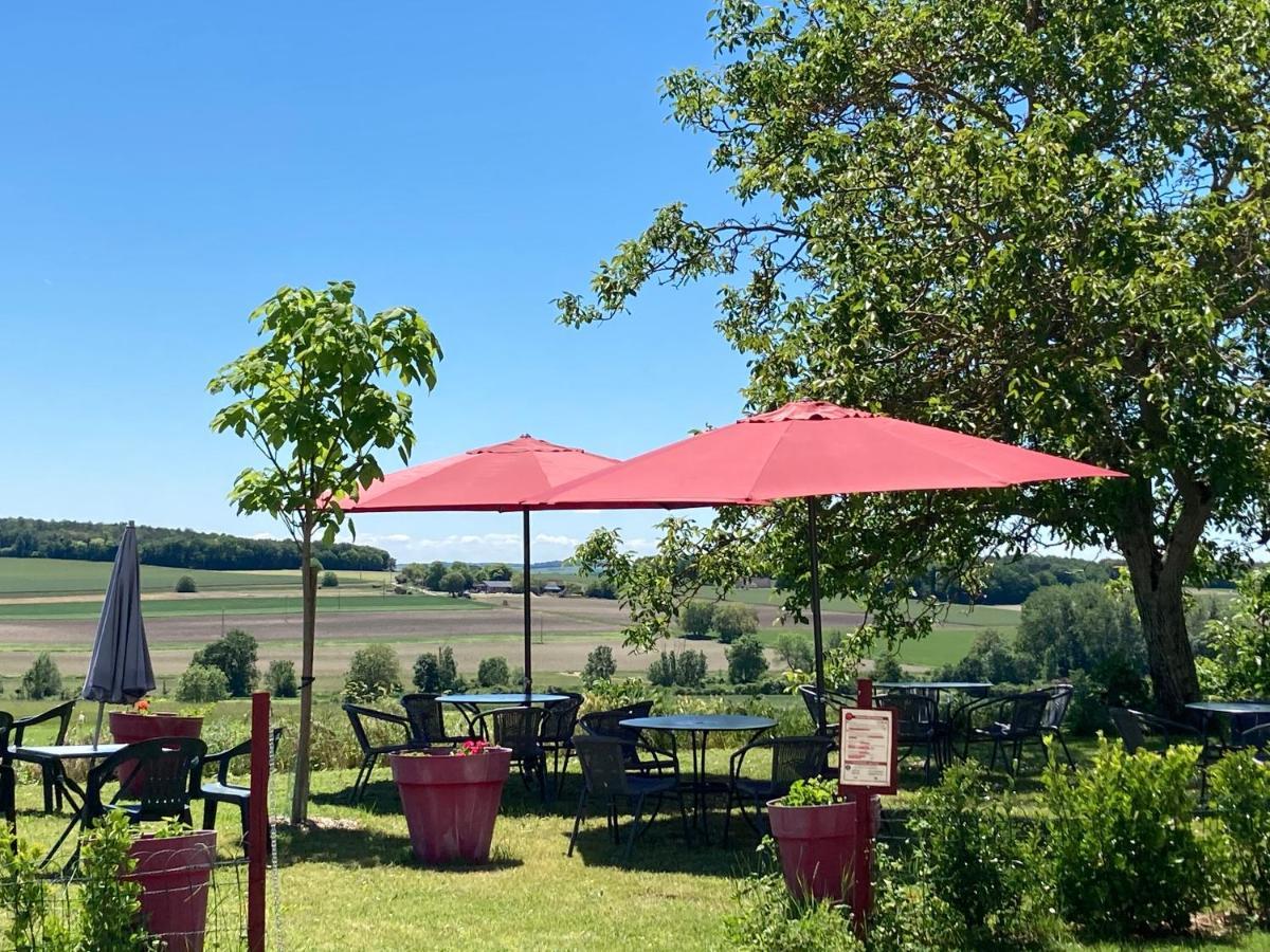 Logis Auberge De Crissay Bagian luar foto