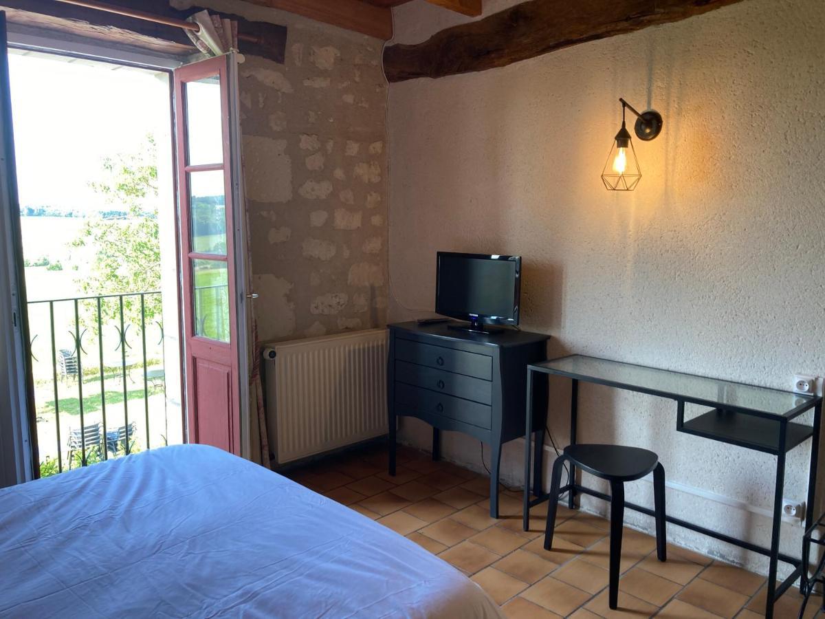 Logis Auberge De Crissay Bagian luar foto