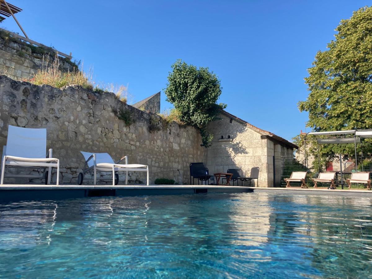 Logis Auberge De Crissay Bagian luar foto