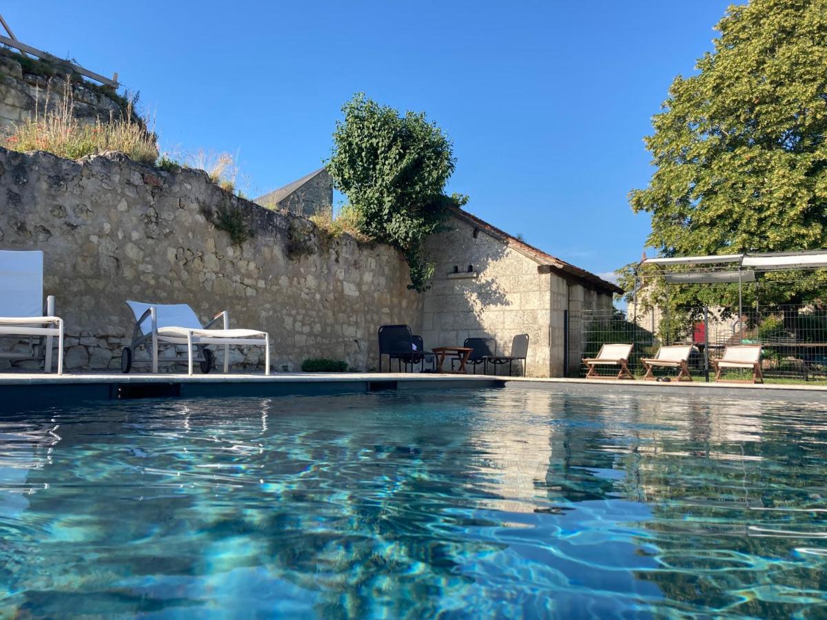 Logis Auberge De Crissay Bagian luar foto